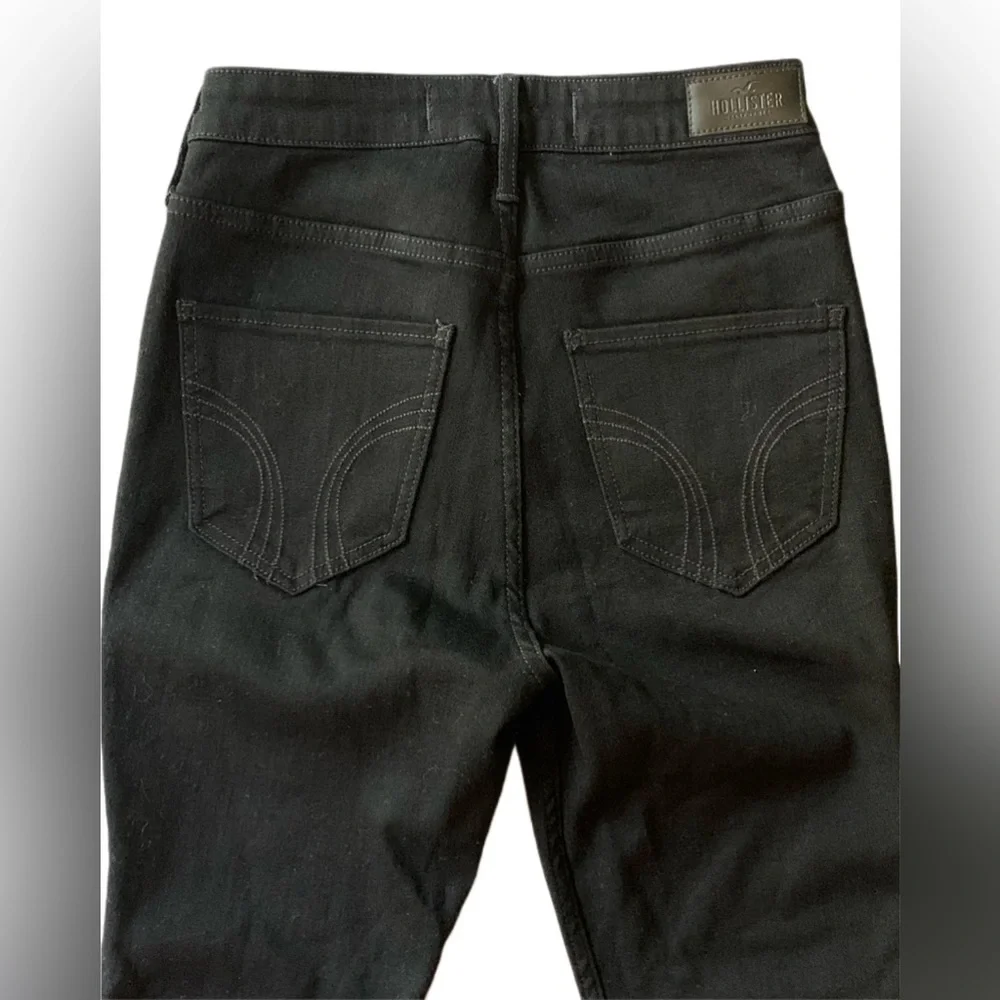 Hollister Women’s Ultra High Rise Super Skinny Jeans Size:3S - W26 L26 - Black - Picture 3 of 7